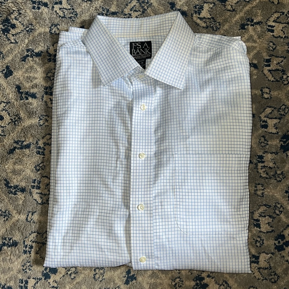 JoS A Bank extra large tailored fit. 17-35 blue